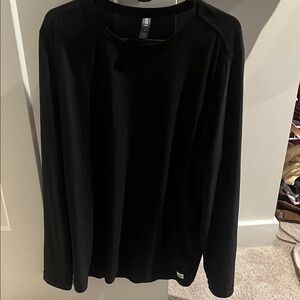 Vuori Men's Black Long Sleeve Shirt